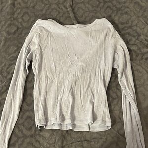 Classic Long-Sleeve Crewneck Top - Light Gray